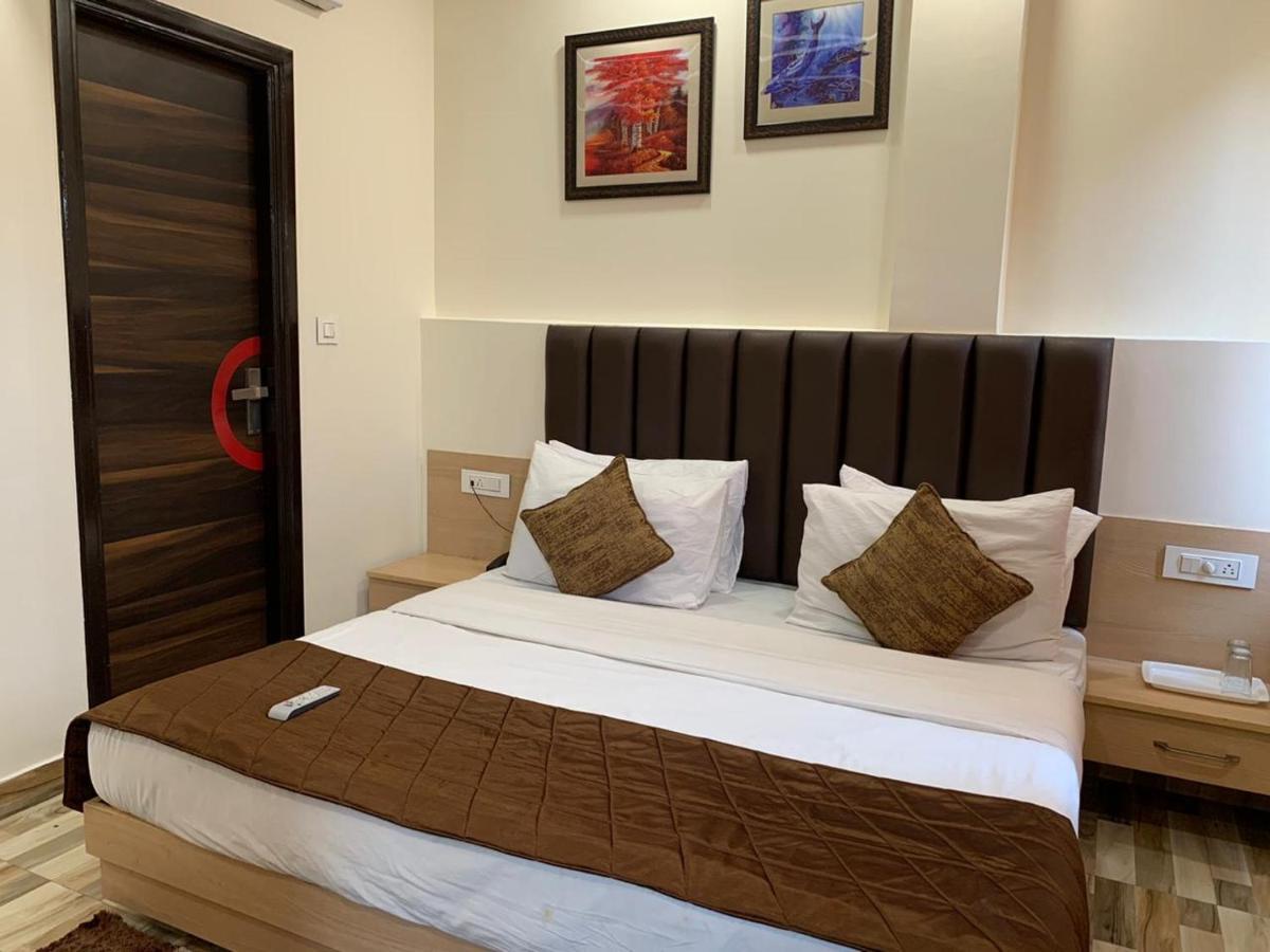 Hotel Heaven View - 50M From Golden Temple Amritsar Extérieur photo