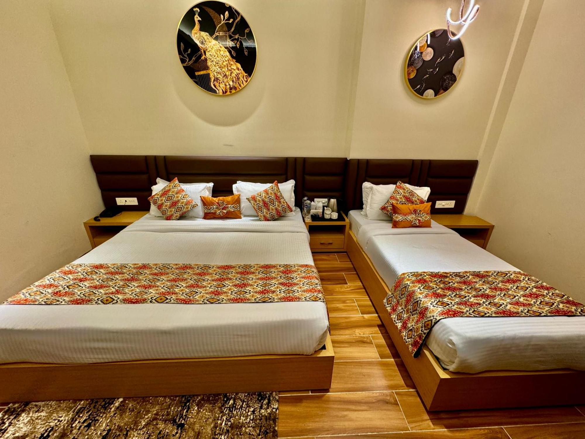 Hotel Heaven View - 50M From Golden Temple Amritsar Extérieur photo