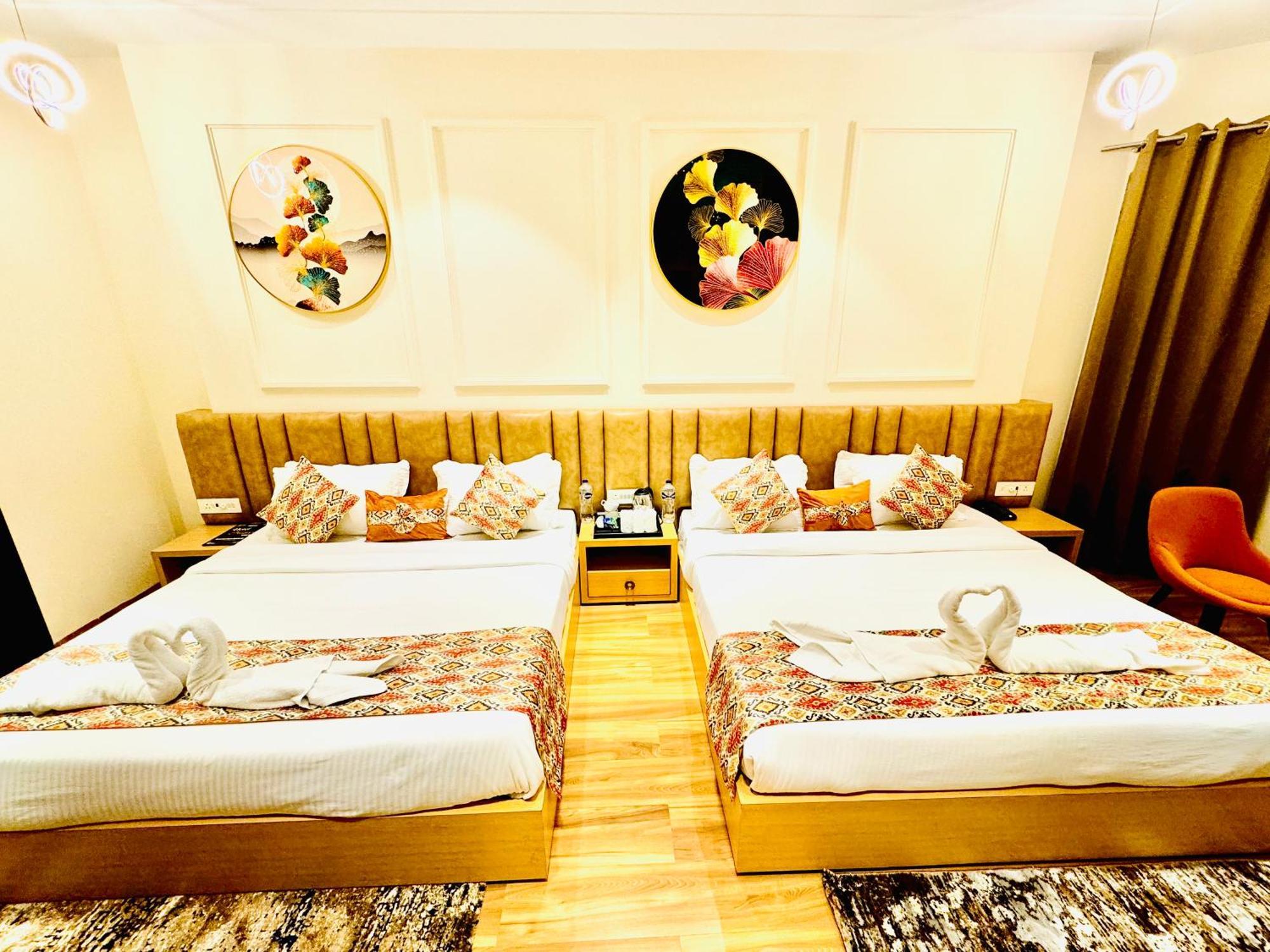 Hotel Heaven View - 50M From Golden Temple Amritsar Extérieur photo